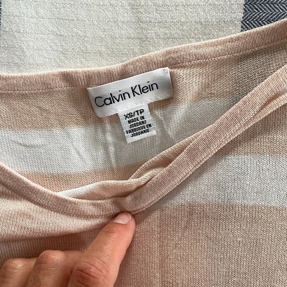 Calvin Klein White & Pink Cut-Out Sweater - Picture 2 of 5